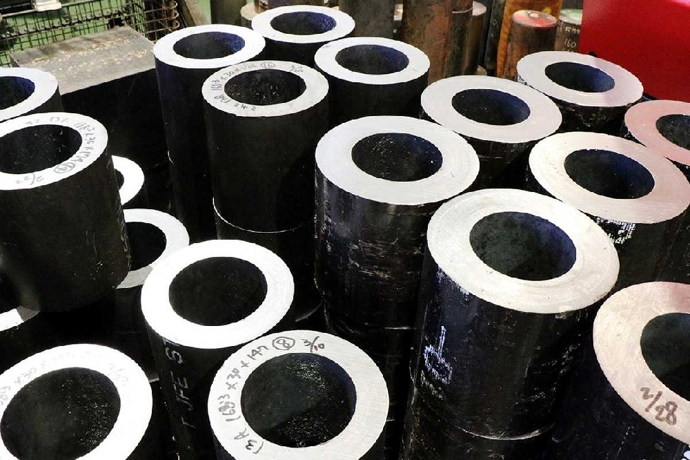 模具进料有几种，模料的种类和组成